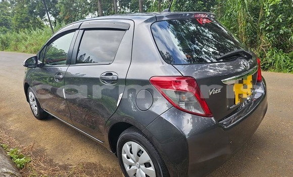Buy Used Toyota Vitz Black Car in Arsenal in Pamplemousses District Buy Used Toyota Vitz Black Car in Arsenal in Pamplemousses District