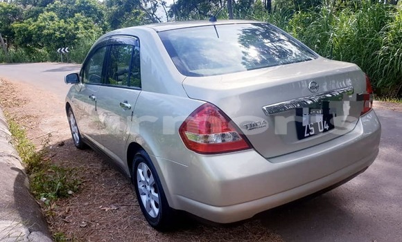 Buy Used Nissan Tiida Other Car in Arsenal in Pamplemousses District Buy Used Nissan Tiida Other Car in Arsenal in Pamplemousses District