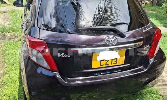 Buy Used Toyota Vitz Black Car in Anse La Raie in Rivière du Rempart District Buy Used Toyota Vitz Black Car in Anse La Raie in Rivière du Rempart District