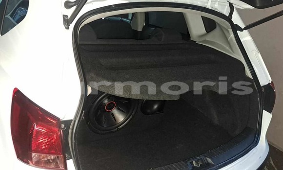 Buy Used Nissan Dualis White Car in Baie du Cap in Savanne District Buy Used Nissan Dualis White Car in Baie du Cap in Savanne District