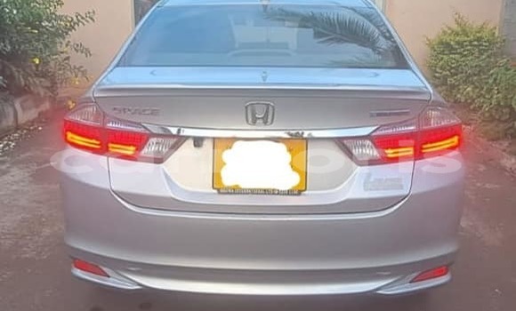 Buy Used Honda Grace White Car in Bel Air in Flacq Buy Used Honda Grace White Car in Bel Air in Flacq