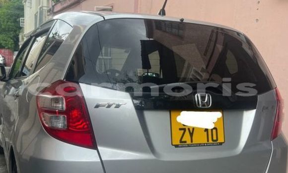 Buy Used Honda fit Other Car in Port Louis in Port Louis District Buy Used Honda fit Other Car in Port Louis in Port Louis District