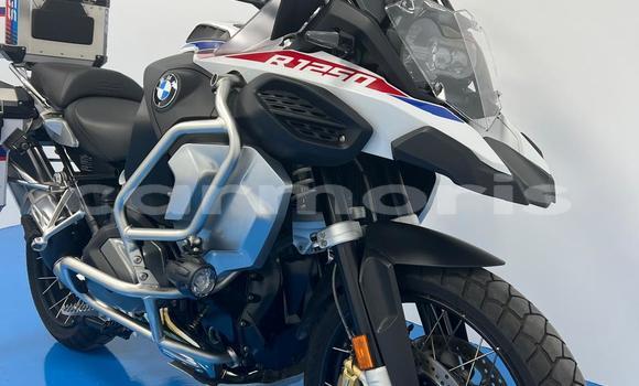 Buy Used BMW GS Beige Bike in Port Louis in Port Louis District Buy Used BMW GS Beige Bike in Port Louis in Port Louis District