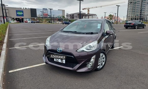 Buy Used Toyota Aqua Other Car in Anse La Raie in Rivière du Rempart District