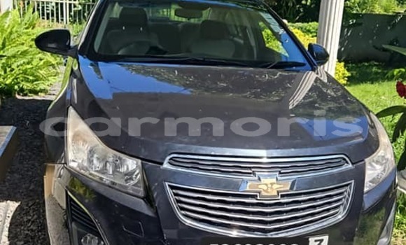 Buy Used Chevrolet Cruze Black Car in Arsenal in Pamplemousses District
