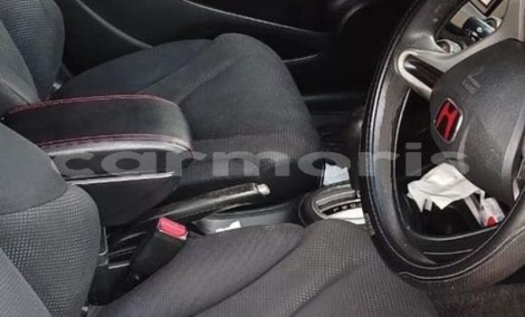 Buy Used Honda fit Red Car in Arsenal in Pamplemousses District Buy Used Honda fit Red Car in Arsenal in Pamplemousses District