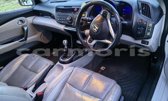 Buy Used Honda CR-Z White Car in Arsenal in Pamplemousses District Buy Used Honda CR-Z White Car in Arsenal in Pamplemousses District