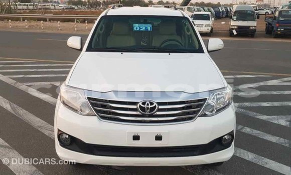 Buy Import Toyota Fortuner White Car in Import - Dubai in Agalega Islands Buy Import Toyota Fortuner White Car in Import - Dubai in Agalega Islands