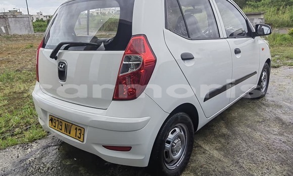 Buy Used Hyundai i10 White Car in Amitié–Gokhoola in Rivière du Rempart District Buy Used Hyundai i10 White Car in Amitié–Gokhoola in Rivière du Rempart District
