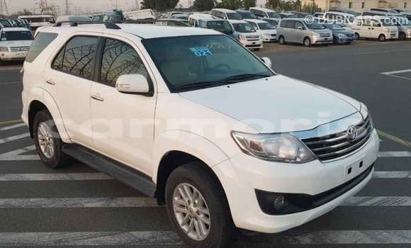 Buy Import Toyota Fortuner White Car in Import - Dubai in Agalega Islands Buy Import Toyota Fortuner White Car in Import - Dubai in Agalega Islands