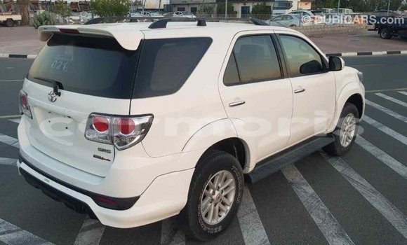 Buy Import Toyota Fortuner White Car in Import - Dubai in Agalega Islands Buy Import Toyota Fortuner White Car in Import - Dubai in Agalega Islands
