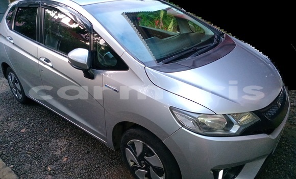 Buy Used Honda fit Silver Car in Pamplemousses in Pamplemousses District Buy Used Honda fit Silver Car in Pamplemousses in Pamplemousses District