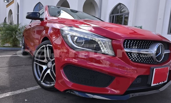 Buy Used Mercedes-Benz C–Class Red Car in Amitié–Gokhoola in Rivière du Rempart District Buy Used Mercedes-Benz C–Class Red Car in Amitié–Gokhoola in Rivière du Rempart District