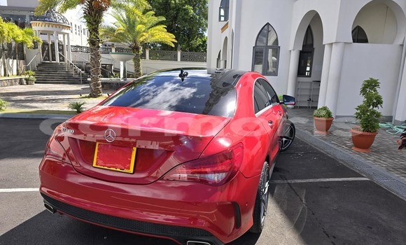 Buy Used Mercedes-Benz C–Class Red Car in Amitié–Gokhoola in Rivière du Rempart District Buy Used Mercedes-Benz C–Class Red Car in Amitié–Gokhoola in Rivière du Rempart District