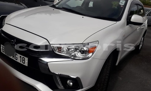 Buy Used Mitsubishi ASX White Car in Arsenal in Pamplemousses District Buy Used Mitsubishi ASX White Car in Arsenal in Pamplemousses District