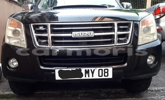 Buy Used Isuzu KB Black Car in Arsenal in Pamplemousses District
