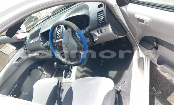 Buy Used Mitsubishi L200 White Car in Anse La Raie in Rivière du Rempart District Buy Used Mitsubishi L200 White Car in Anse La Raie in Rivière du Rempart District