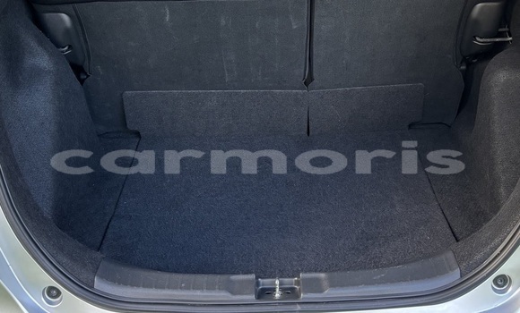 Buy Used Honda fit Silver Car in Rivière du Rempart in Rivière du Rempart District Buy Used Honda fit Silver Car in Rivière du Rempart in Rivière du Rempart District