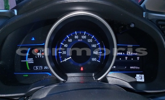 Buy Used Honda fit Silver Car in Rivière du Rempart in Rivière du Rempart District Buy Used Honda fit Silver Car in Rivière du Rempart in Rivière du Rempart District