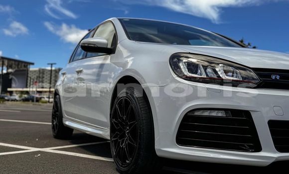 Buy Used Volkswagen Golf White Car in Baie du Tombeau in Pamplemousses District Buy Used Volkswagen Golf White Car in Baie du Tombeau in Pamplemousses District