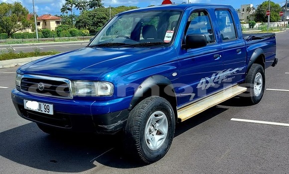 Buy Used Mazda BT-50 Blue Car in Baie du Cap in Savanne District Buy Used Mazda BT-50 Blue Car in Baie du Cap in Savanne District