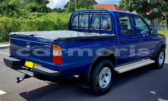 Buy Used Mazda BT-50 Blue Car in Baie du Cap in Savanne District Buy Used Mazda BT-50 Blue Car in Baie du Cap in Savanne District