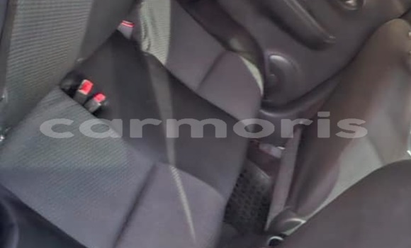 Buy Used Nissan March Blue Car in Baie du Cap in Savanne District Buy Used Nissan March Blue Car in Baie du Cap in Savanne District