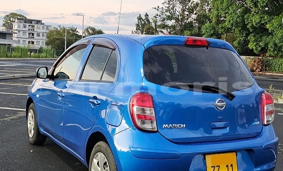 Buy Used Nissan March Blue Car in Baie du Cap in Savanne District Buy Used Nissan March Blue Car in Baie du Cap in Savanne District