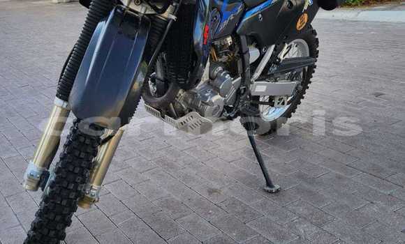 Buy Used Suzuki DR-Z Beige Bike in Port Louis in Port Louis District Buy Used Suzuki DR-Z Beige Bike in Port Louis in Port Louis District