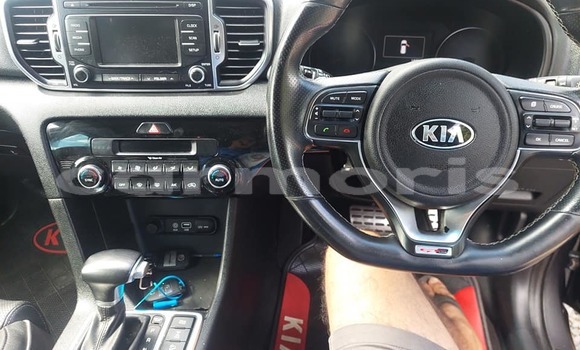 Buy Used Kia Sportage Black Car in Baie du Cap in Savanne District Buy Used Kia Sportage Black Car in Baie du Cap in Savanne District