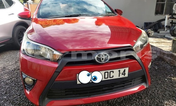 Buy Used Toyota Yaris Red Car in Baie du Cap in Savanne District Buy Used Toyota Yaris Red Car in Baie du Cap in Savanne District