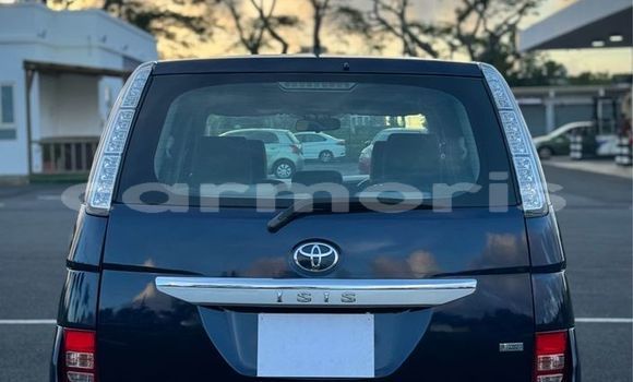Buy Used Toyota ISis Black Car in Baie du Cap in Savanne District Buy Used Toyota ISis Black Car in Baie du Cap in Savanne District