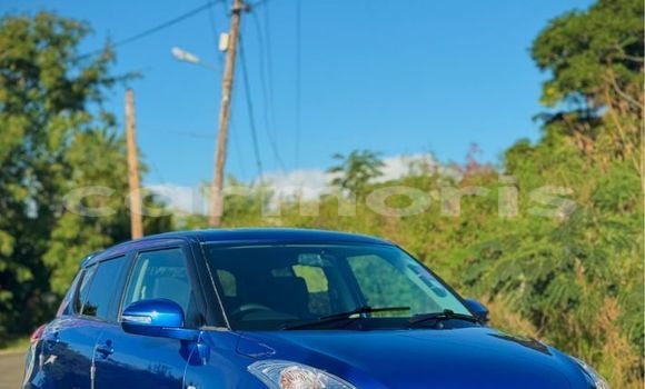 Buy Used Suzuki Swift Blue Car in Baie du Cap in Savanne District Buy Used Suzuki Swift Blue Car in Baie du Cap in Savanne District