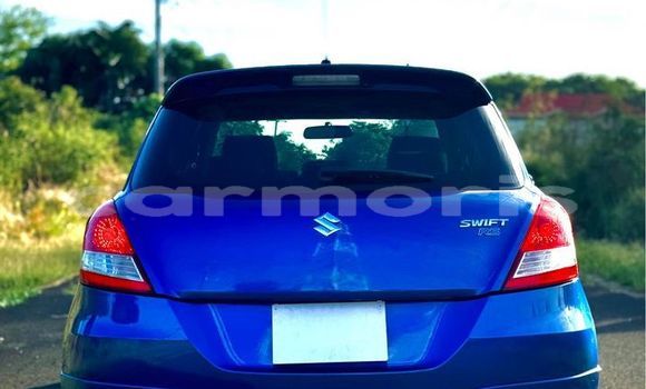 Buy Used Suzuki Swift Blue Car in Baie du Cap in Savanne District Buy Used Suzuki Swift Blue Car in Baie du Cap in Savanne District