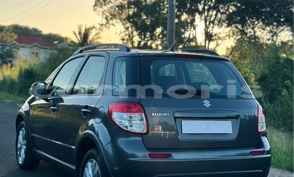 Buy Used Suzuki SX4 Black Car in Baie du Cap in Savanne District Buy Used Suzuki SX4 Black Car in Baie du Cap in Savanne District