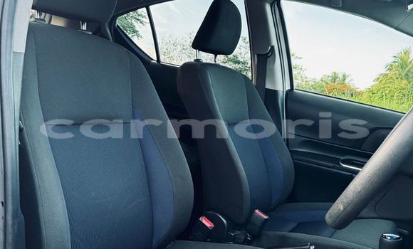 Buy Used Toyota Aqua White Car in Bambous in Black River District Buy Used Toyota Aqua White Car in Bambous in Black River District