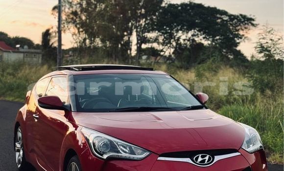 Buy Used Hyundai Veloster Red Car in Baie du Tombeau in Pamplemousses District Buy Used Hyundai Veloster Red Car in Baie du Tombeau in Pamplemousses District
