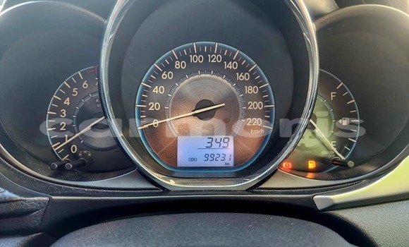 Buy Used Toyota Yaris Black Car in Baie du Cap in Savanne District Buy Used Toyota Yaris Black Car in Baie du Cap in Savanne District