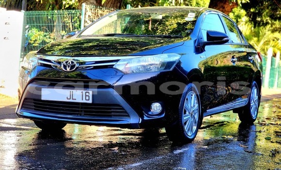 Buy Used Toyota Yaris Black Car in Baie du Cap in Savanne District Buy Used Toyota Yaris Black Car in Baie du Cap in Savanne District