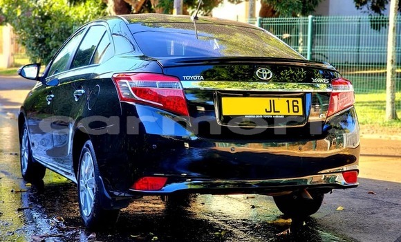 Buy Used Toyota Yaris Black Car in Baie du Cap in Savanne District Buy Used Toyota Yaris Black Car in Baie du Cap in Savanne District