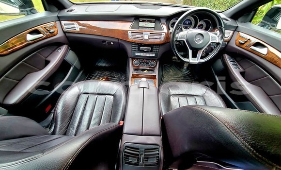 Buy Used Mercedes-Benz CLS–Class White Car in Baie Malgache in Rodrigues Buy Used Mercedes-Benz CLS–Class White Car in Baie Malgache in Rodrigues