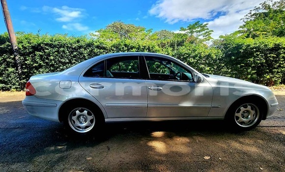 Buy Used Mercedes-Benz E–Class Other Car in Baie Malgache in Rodrigues Buy Used Mercedes-Benz E–Class Other Car in Baie Malgache in Rodrigues