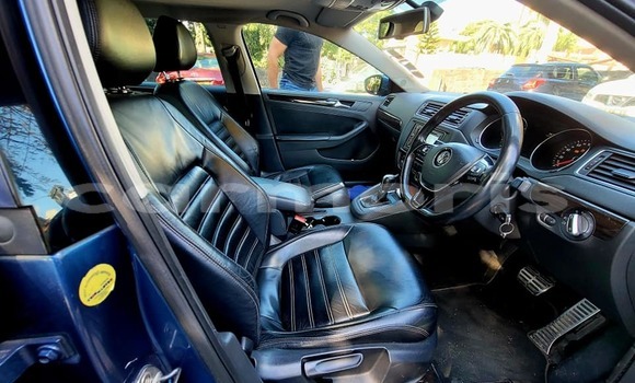 Buy Used Volkswagen Jetta Black Car in Baie du Cap in Savanne District Buy Used Volkswagen Jetta Black Car in Baie du Cap in Savanne District