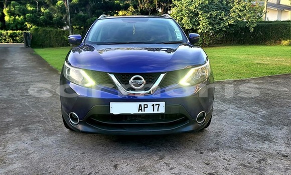 Buy Used Nissan Qashqai Blue Car in Baie du Tombeau in Pamplemousses District Buy Used Nissan Qashqai Blue Car in Baie du Tombeau in Pamplemousses District