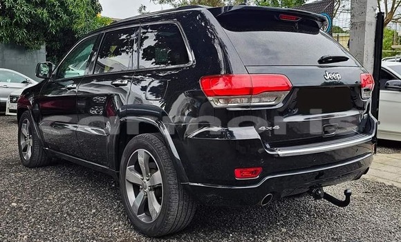 Buy Used Jeep Cherokee Black Car in Baie du Tombeau in Pamplemousses District Buy Used Jeep Cherokee Black Car in Baie du Tombeau in Pamplemousses District