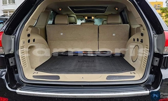 Buy Used Jeep Cherokee Black Car in Baie du Tombeau in Pamplemousses District Buy Used Jeep Cherokee Black Car in Baie du Tombeau in Pamplemousses District