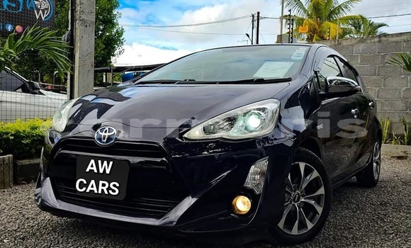 Buy Used Toyota Aqua Black Car in Baie du Tombeau in Pamplemousses District Buy Used Toyota Aqua Black Car in Baie du Tombeau in Pamplemousses District