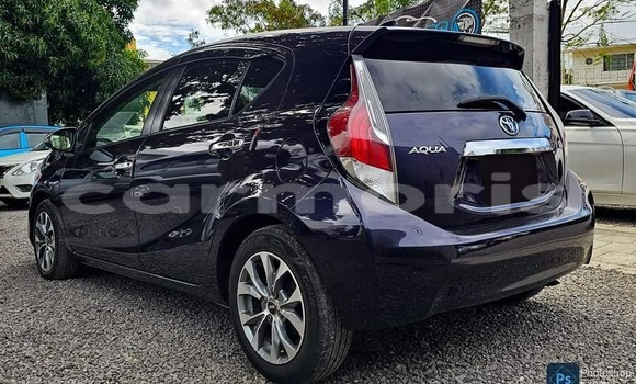Buy Used Toyota Aqua Black Car in Baie du Tombeau in Pamplemousses District Buy Used Toyota Aqua Black Car in Baie du Tombeau in Pamplemousses District