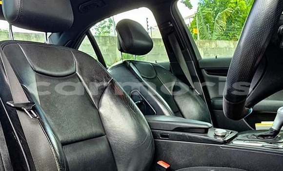 Buy Used Mercedes-Benz C–Class Black Car in Baie du Cap in Savanne District Buy Used Mercedes-Benz C–Class Black Car in Baie du Cap in Savanne District