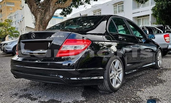 Buy Used Mercedes-Benz C–Class Black Car in Baie du Cap in Savanne District Buy Used Mercedes-Benz C–Class Black Car in Baie du Cap in Savanne District